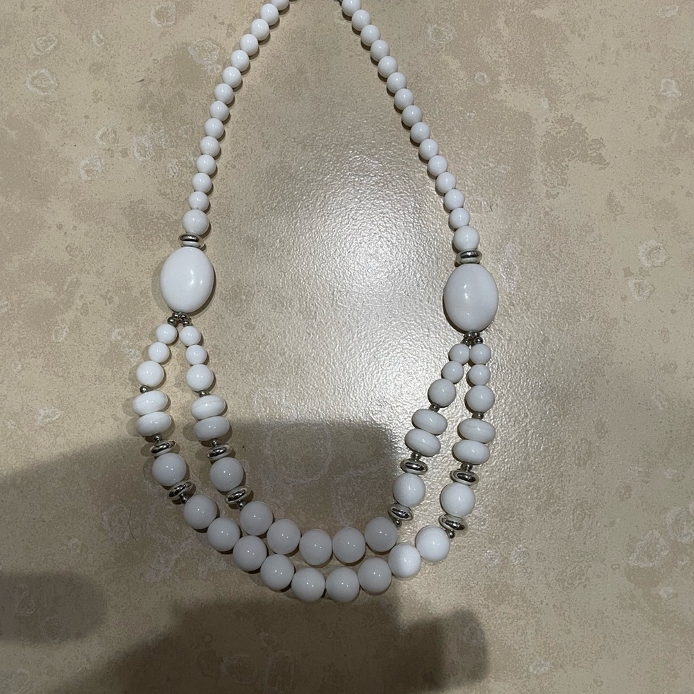 Vintage Elegant Silver and White Beaded Necklace